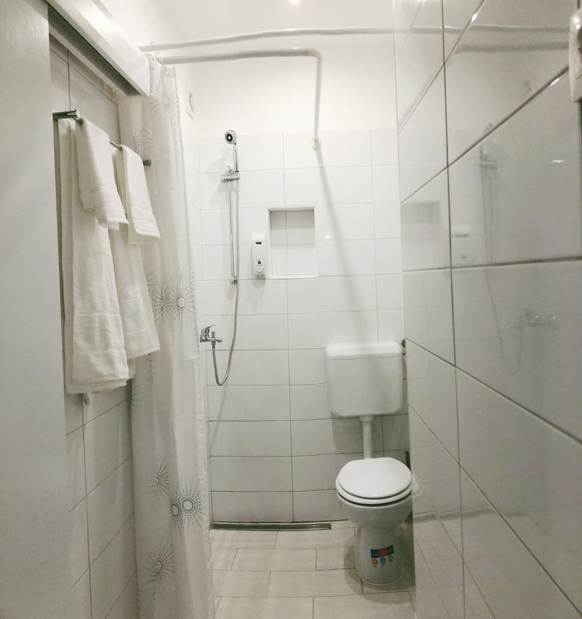 Lina Guest house
